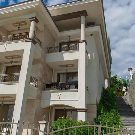 Hotel Paraiso Theopolis 3*