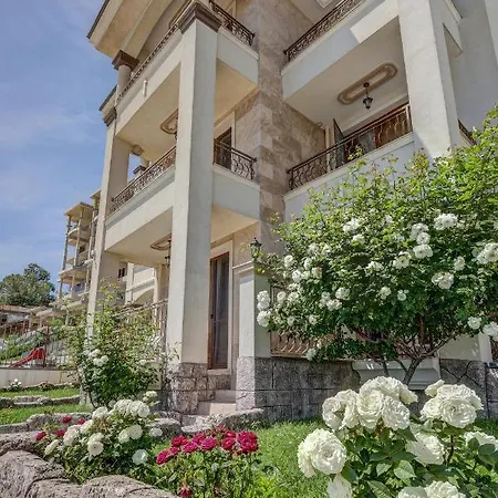 Paraiso Theopolis 3*