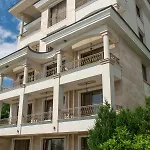 Paraiso Theopolis Обзор