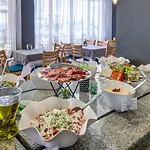 Хотел Paraiso Theopolis