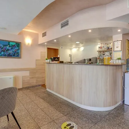 Paraiso Theopolis Hotel