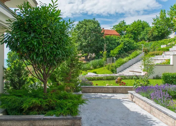 Отель Paraiso Theopolis