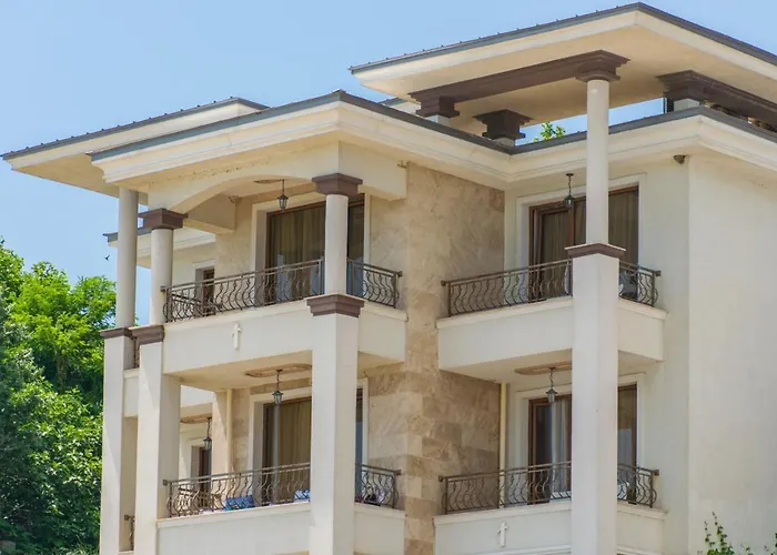 Paraiso Theopolis Отель