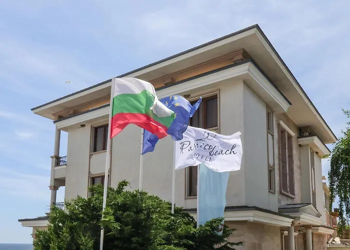 Paraiso Theopolis Обзор