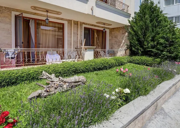 Paraiso Theopolis Obzor