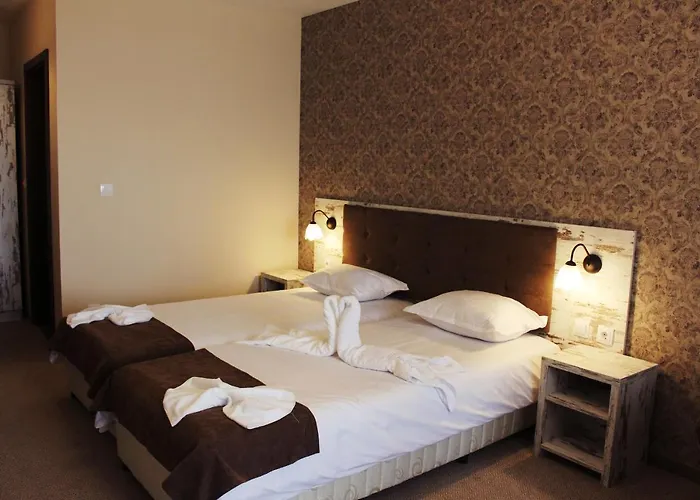 Paraiso Theopolis Обзор